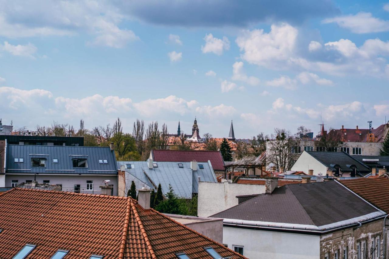 Luxury Apartment W. City Views In Kosice Old Town Exteriör bild